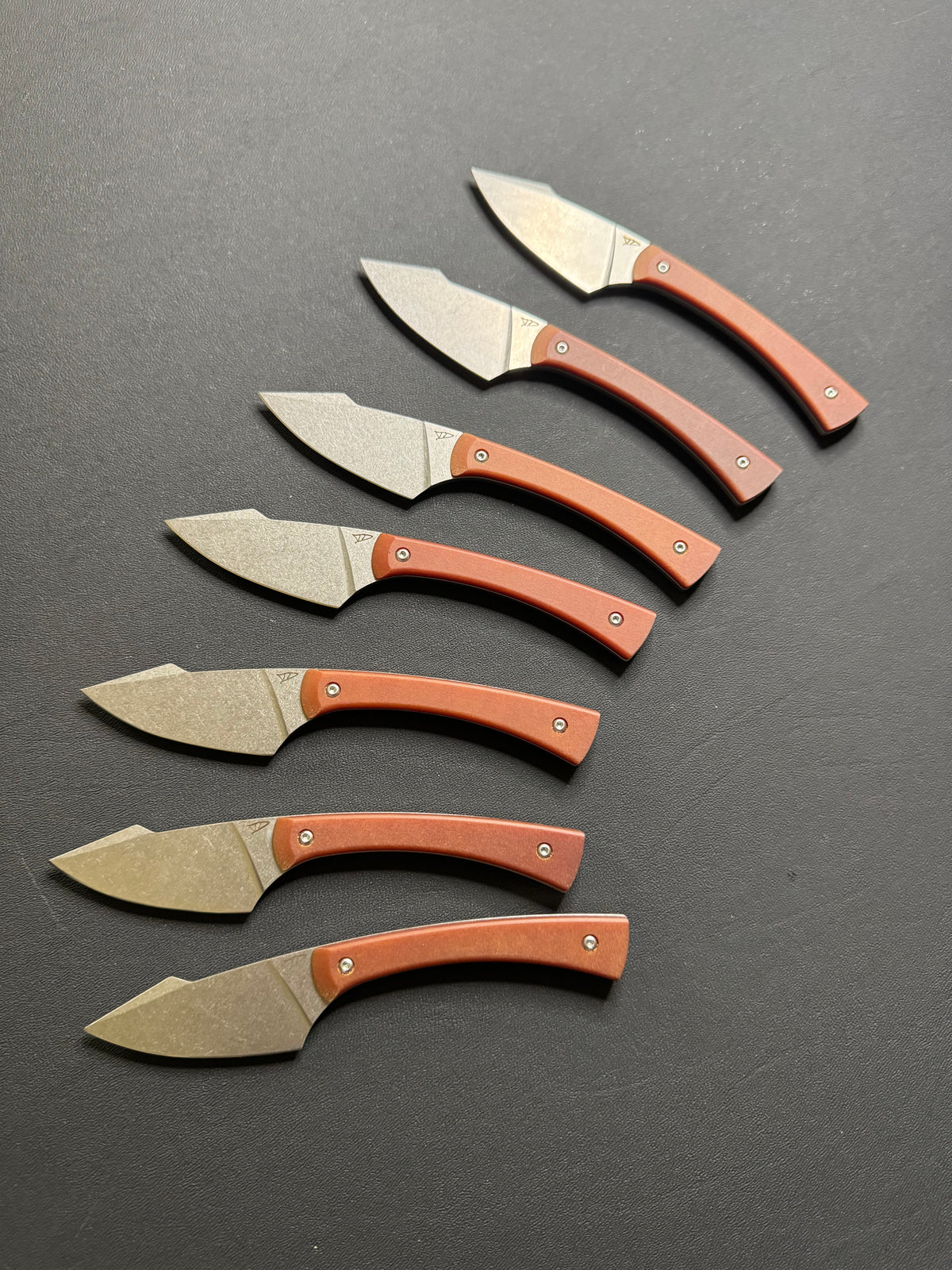 Apprentice V2 Machine Ground - Caramel Paper Micarta